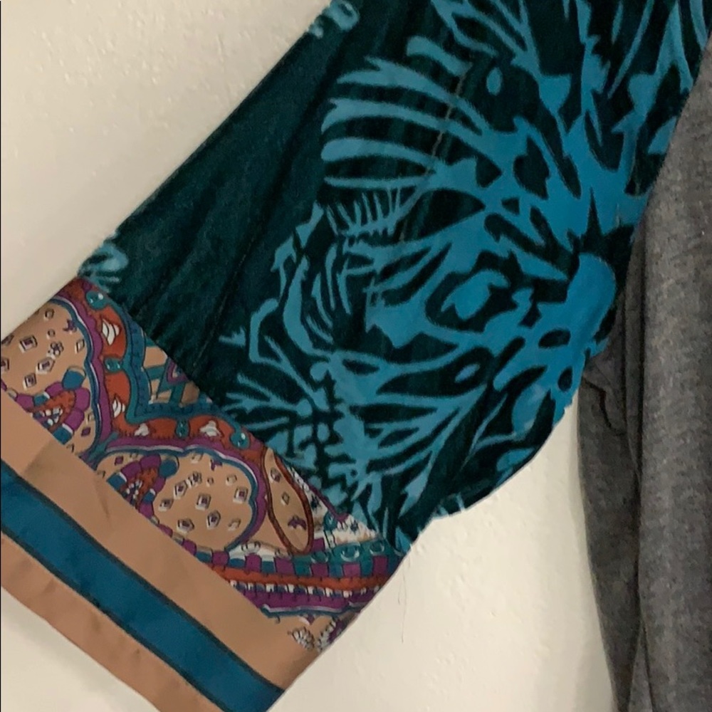 Anthro top - Picture 2 of 6